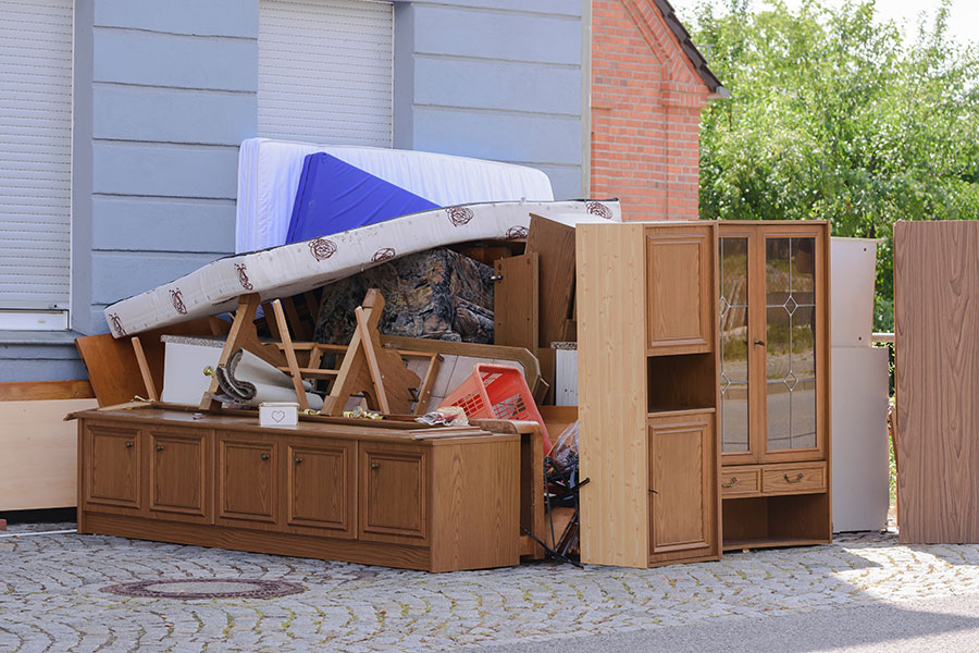 Entrümpelung von Wohnung, Keller, Dachboden